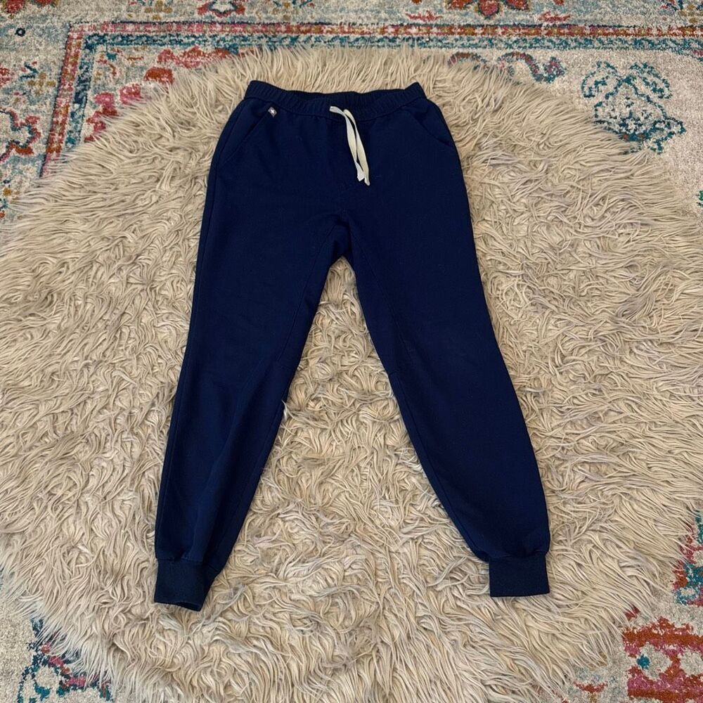 Figs navy jogger scrubs pants size XS/S